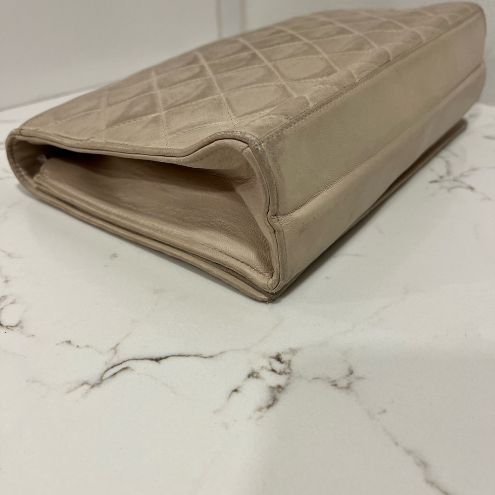 Chanel Lambskin Cream Shoulder Bag - Picture 6 of 15